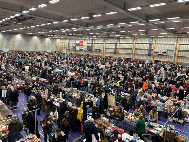 Vlooienmarkt — rommel-en-vlooienmarkt in Noordwijk