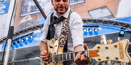 William Smulders met Blue Suede Shoes (ode aan Elvis) — muziek in Noordwijk